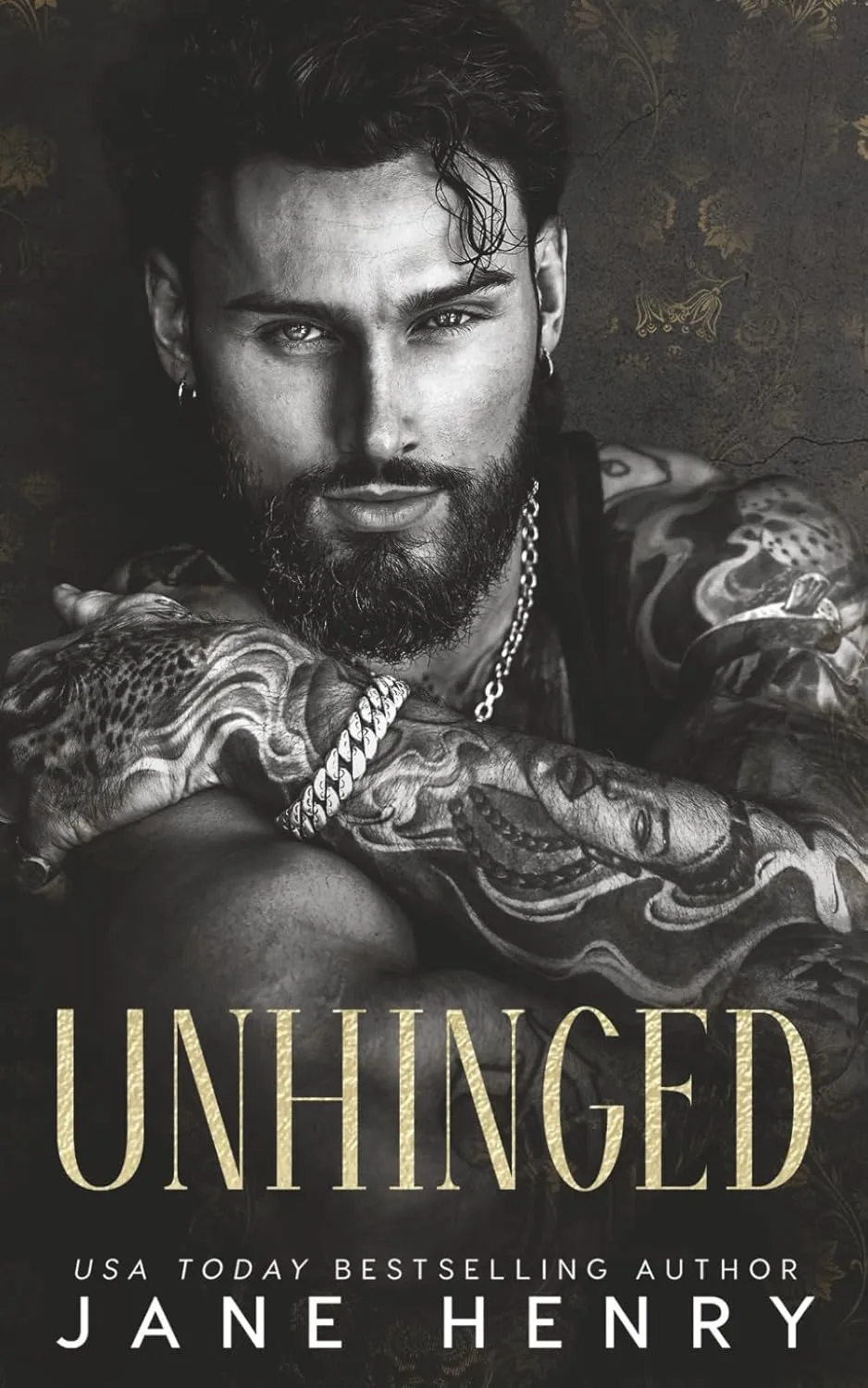Unhinged: A Dark Mafia Stalker Romance (Bratva Kings) Paperback  May 1, 2025